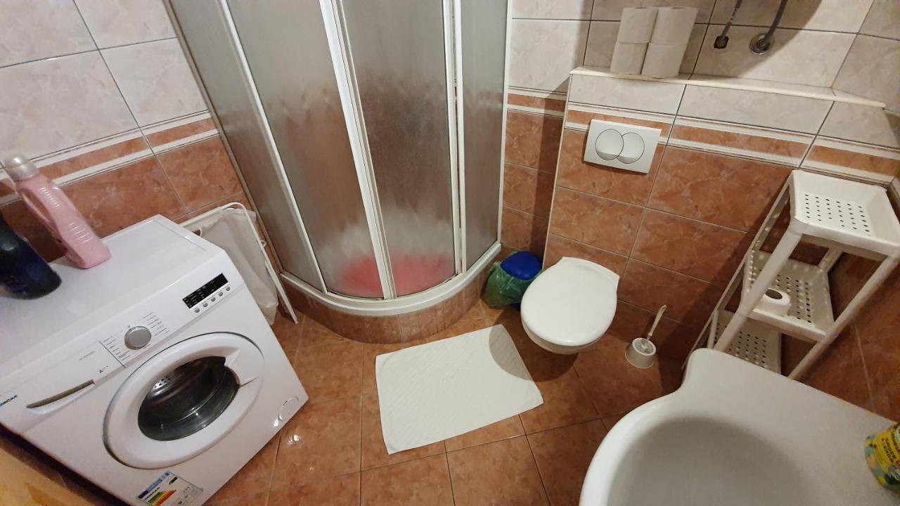 Apartments Miki Паг Екстериор снимка