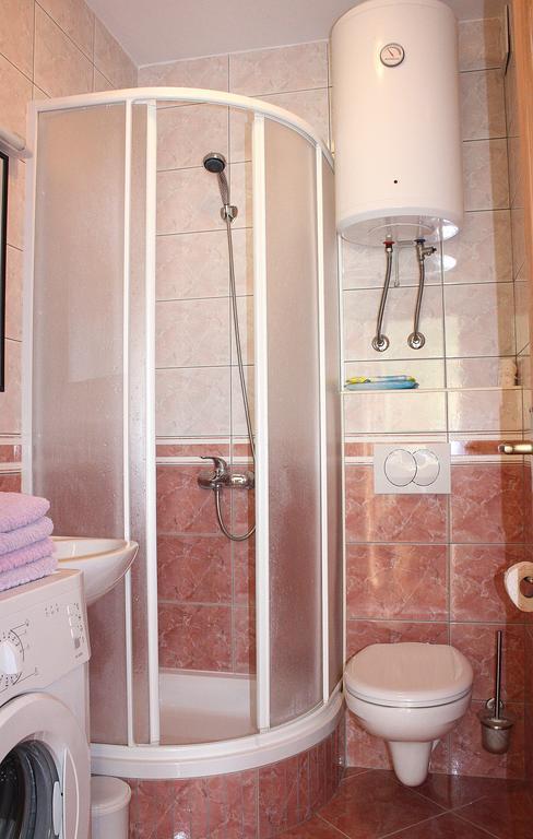 Apartments Miki Паг Екстериор снимка